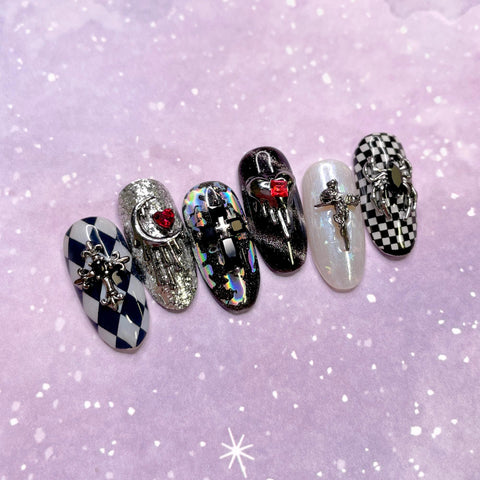 Melting Heart / Gunmetal - Dripping Goth Heart Red Crystal Nail Charm