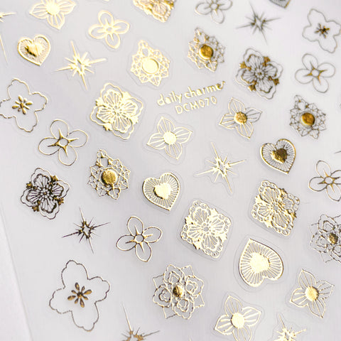 Chic Nail Art Sticker / Henna Motif / Metallic Gold Heart Flower Star Sparkles Gold Foil Trend