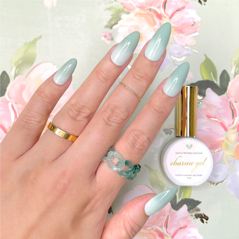 Charme Gel / Color Changing M04 Echeveria Elegans Thermal Green Pastel Nail Polish