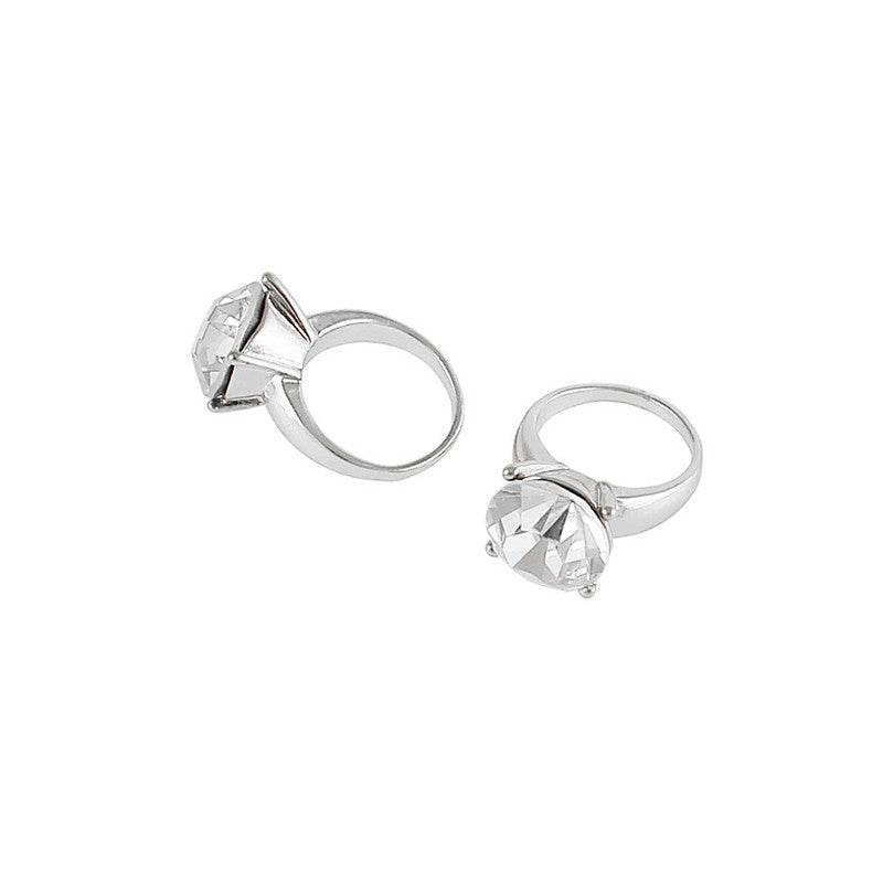 Small Diamond Ring / Silver Small Diamond Ring / Silver