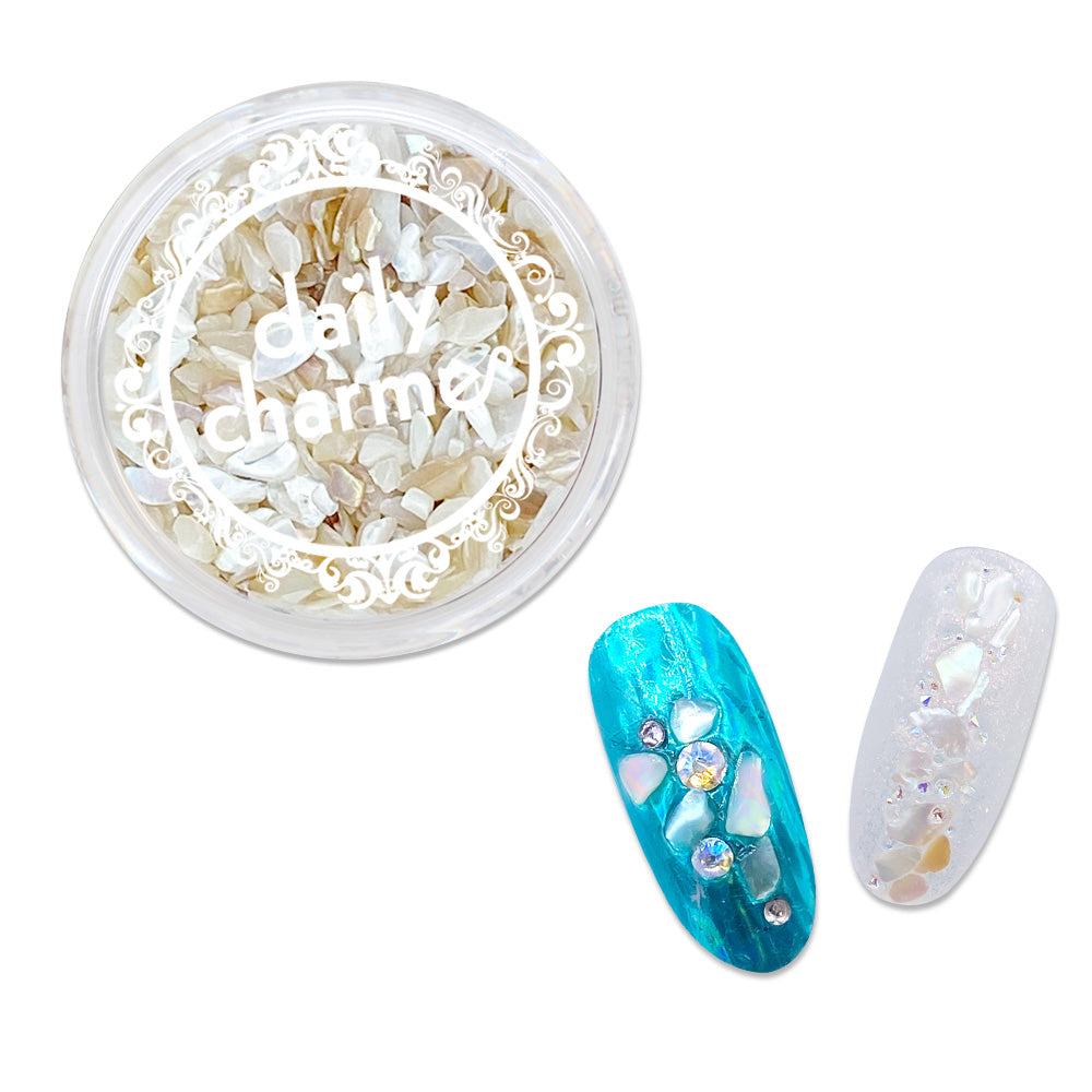 Crushed Seashell / Pearlescent Daily Charme Crushed Seashell Pearlescent Mother of Pearl Summer Nail