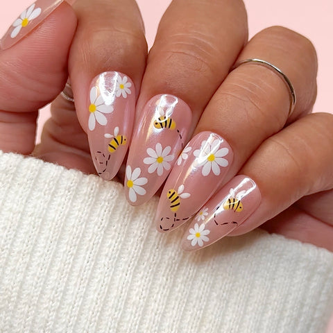 Floral Nail Art Sticker / Darling Daisies White Cute Summer Trend Design Daisy Spring 