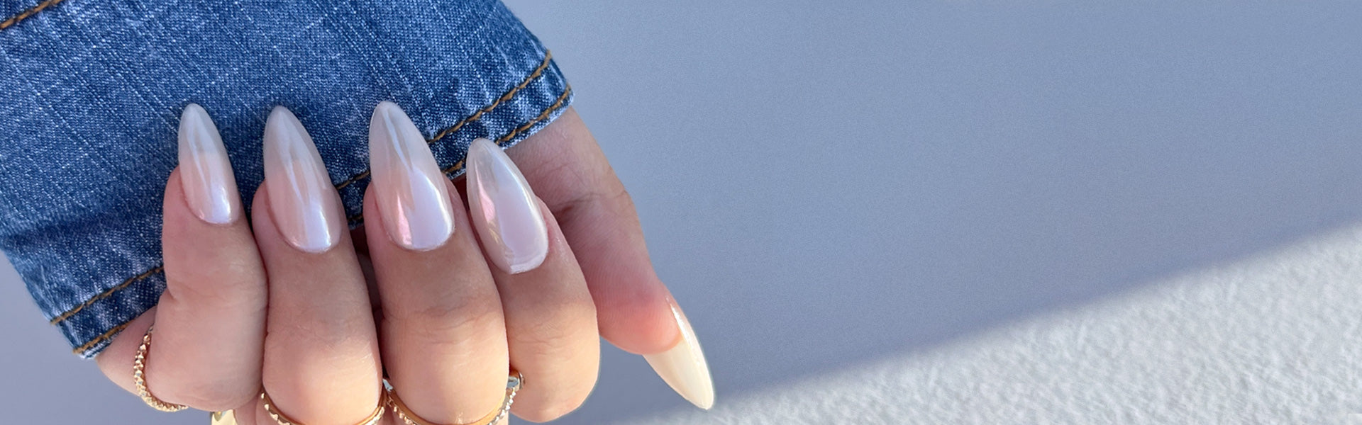 White Chrome Glazed Donut Nails - Hailey Bieber Nails