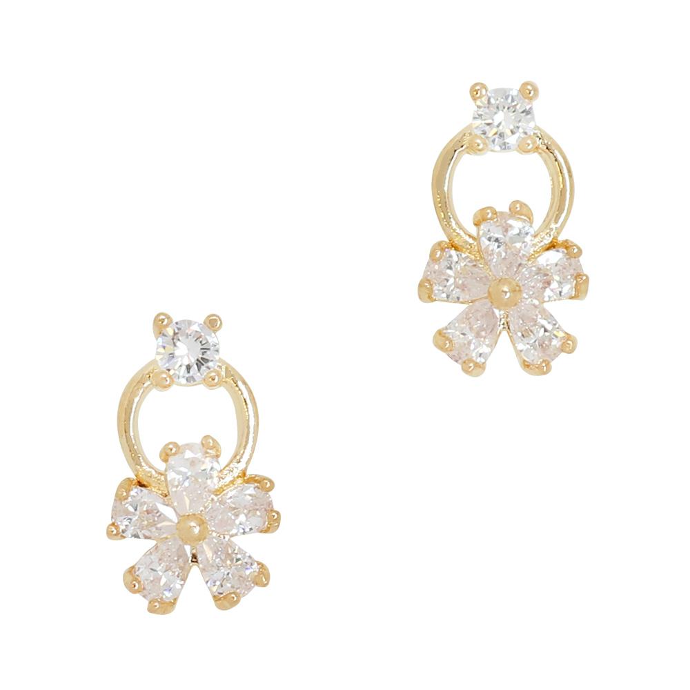 Daily Charme Flower Ring Zircon Gold Clear Charms Kawaii Nature adorable charming dainty lovely designperfect accent peice for your next spring inspired nail. 