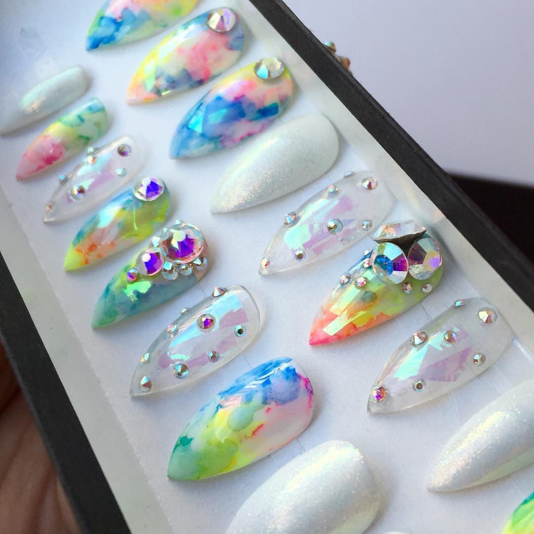 Pointed Back Rhinestones Mix Swarovski Chaton Pointed Back Rhinestone Set / Crystal AB – Daily Charme
